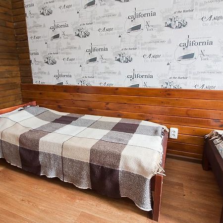 Tsentr Hostel Vinnytsja Buitenkant foto