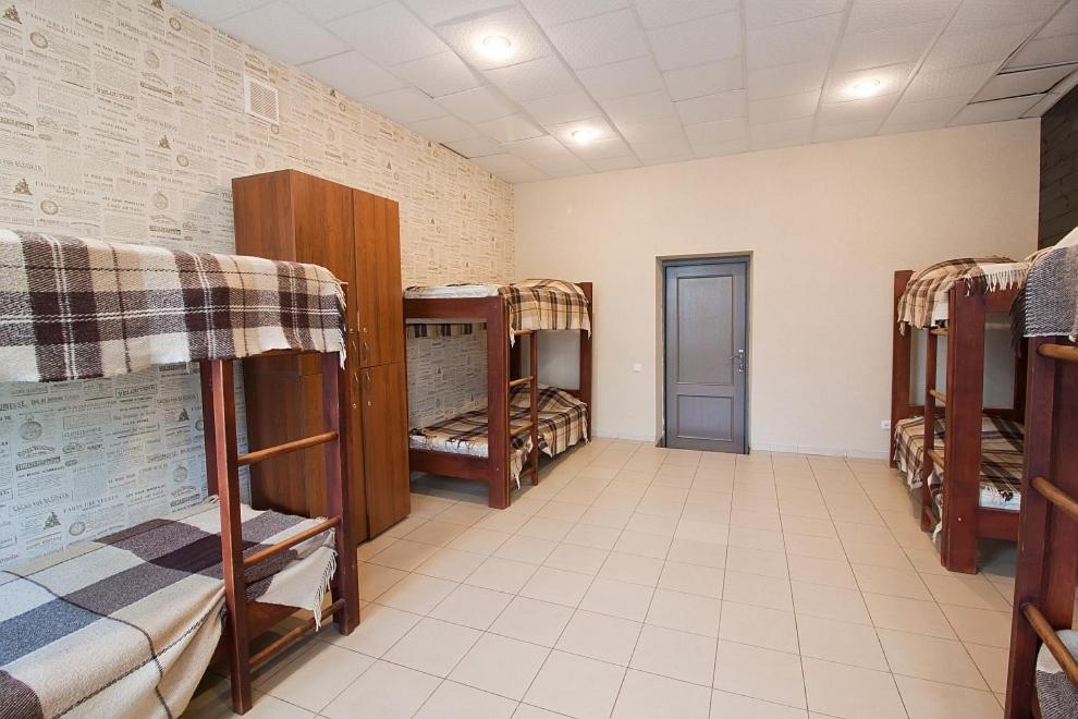 Tsentr Hostel Vinnytsja Buitenkant foto