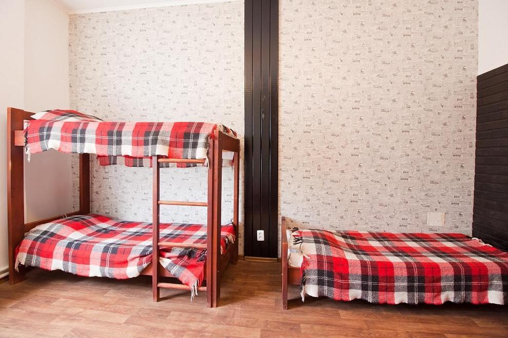 Tsentr Hostel Vinnytsja Buitenkant foto