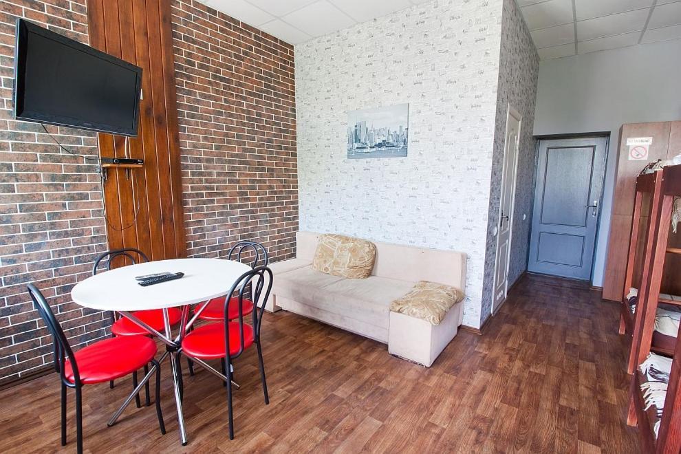 Tsentr Hostel Vinnytsja Buitenkant foto